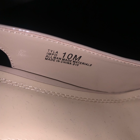 IMPO Women’s size 10M Closed Toe Heels. NWOT! Cream color & Gold accents. - Picture 7 of 8